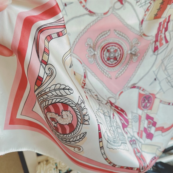 Bundle of 3 square chiffon scarves - Picture 1 of 6